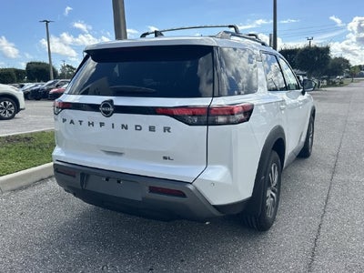 2026 Nissan Pathfinder SL