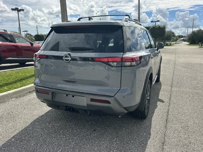 2026 Nissan Pathfinder Platinum