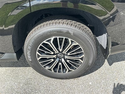 2025 Nissan Armada SL