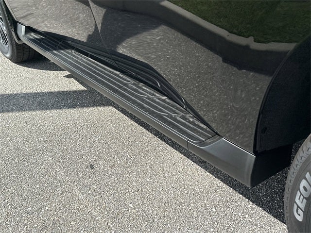 2025 Nissan Armada SL