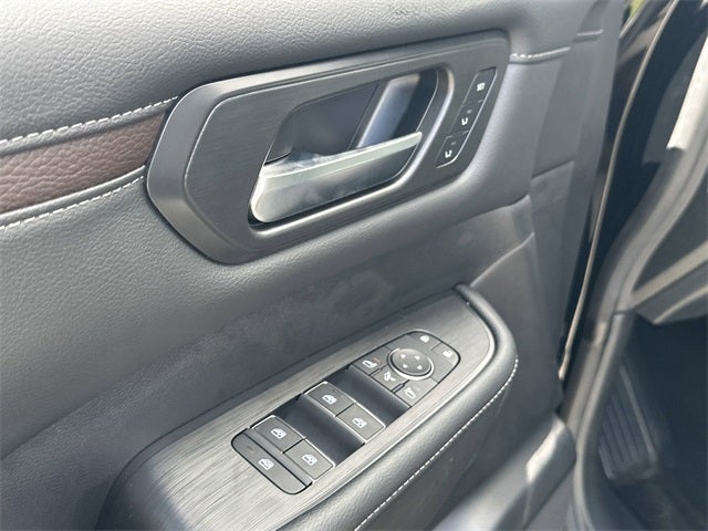 2025 Nissan Armada SL