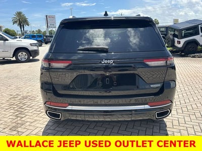 2022 Jeep Grand Cherokee Summit