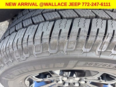 2022 GMC Canyon AT4 w/Leather