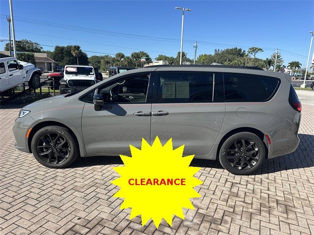 2025 Chrysler Pacifica Limited