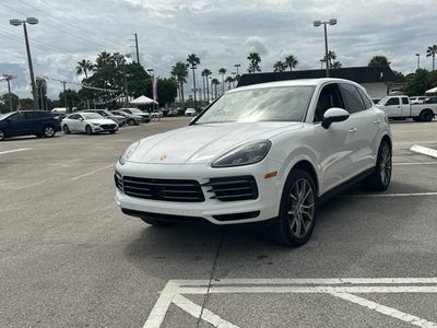 2022 Porsche Cayenne Base