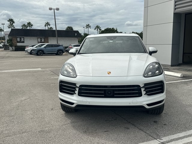 2022 Porsche Cayenne Base