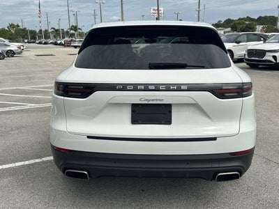 2022 Porsche Cayenne Base