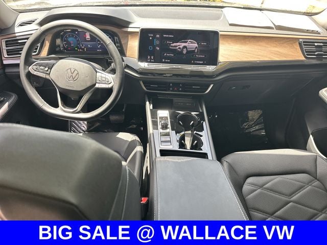 2025 Volkswagen Atlas 2.0T SE w/Technology