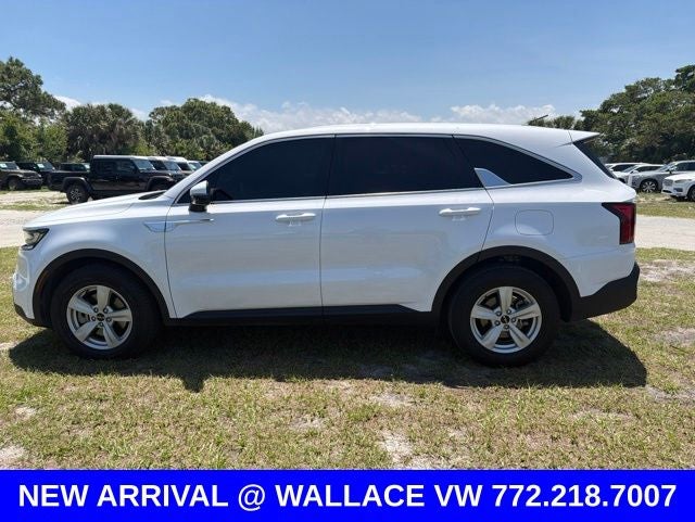 2023 Kia Sorento LX