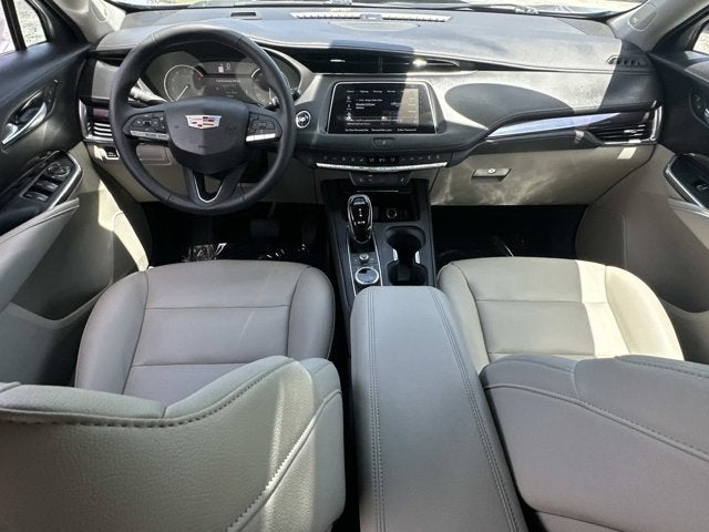 2022 Cadillac XT4 FWD Luxury