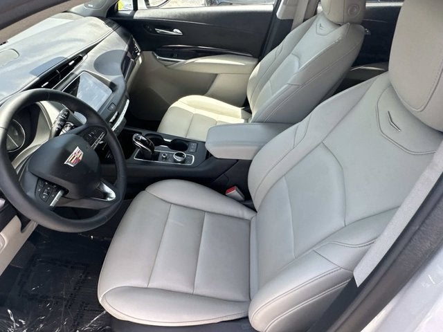 2022 Cadillac XT4 FWD Luxury
