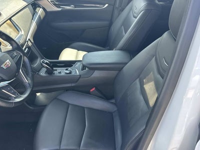 2022 Cadillac XT5 FWD Premium Luxury