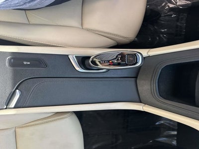 2018 Cadillac XT5 Luxury FWD