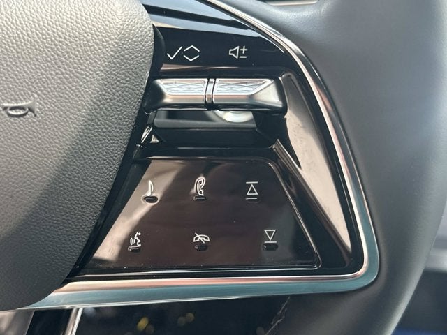 2025 Cadillac LYRIQ Sport