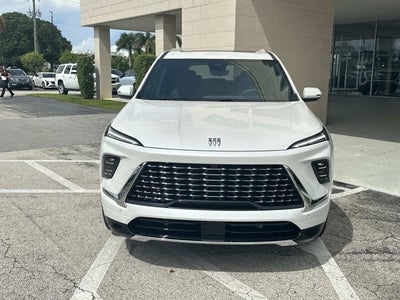 2025 Buick Enclave Avenir