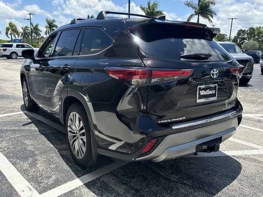 2021 Toyota Highlander Platinum in Stuart, FL, FL - Wallace Nissan