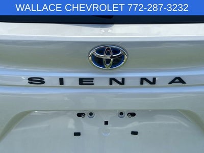 2025 Toyota Sienna XLE