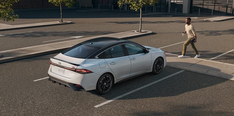 Wallace Nissan in Stuart FL