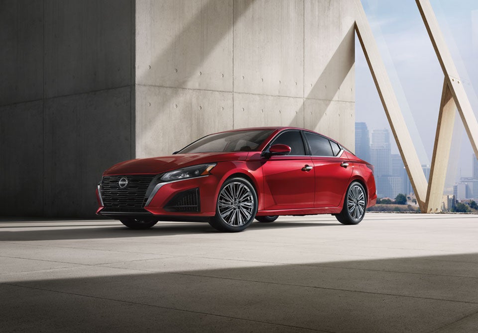 2025 Nissan Altima Wallace Nissan in Stuart FL